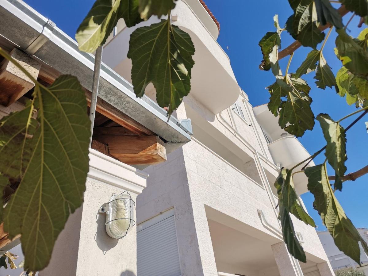 Apartments Marija - By The Sea โรกอซนิซา ภายนอก รูปภาพ