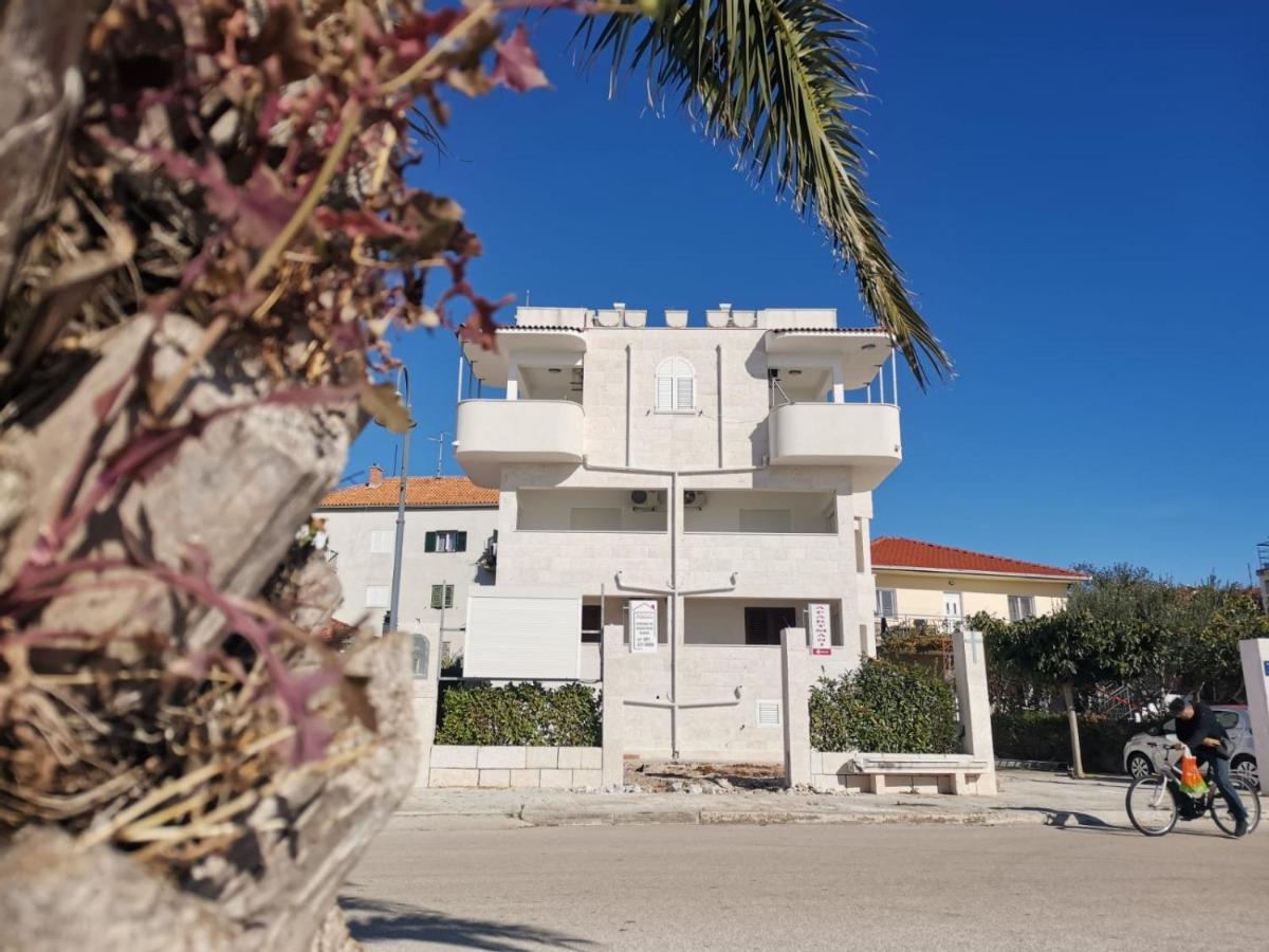 Apartments Marija - By The Sea โรกอซนิซา ภายนอก รูปภาพ