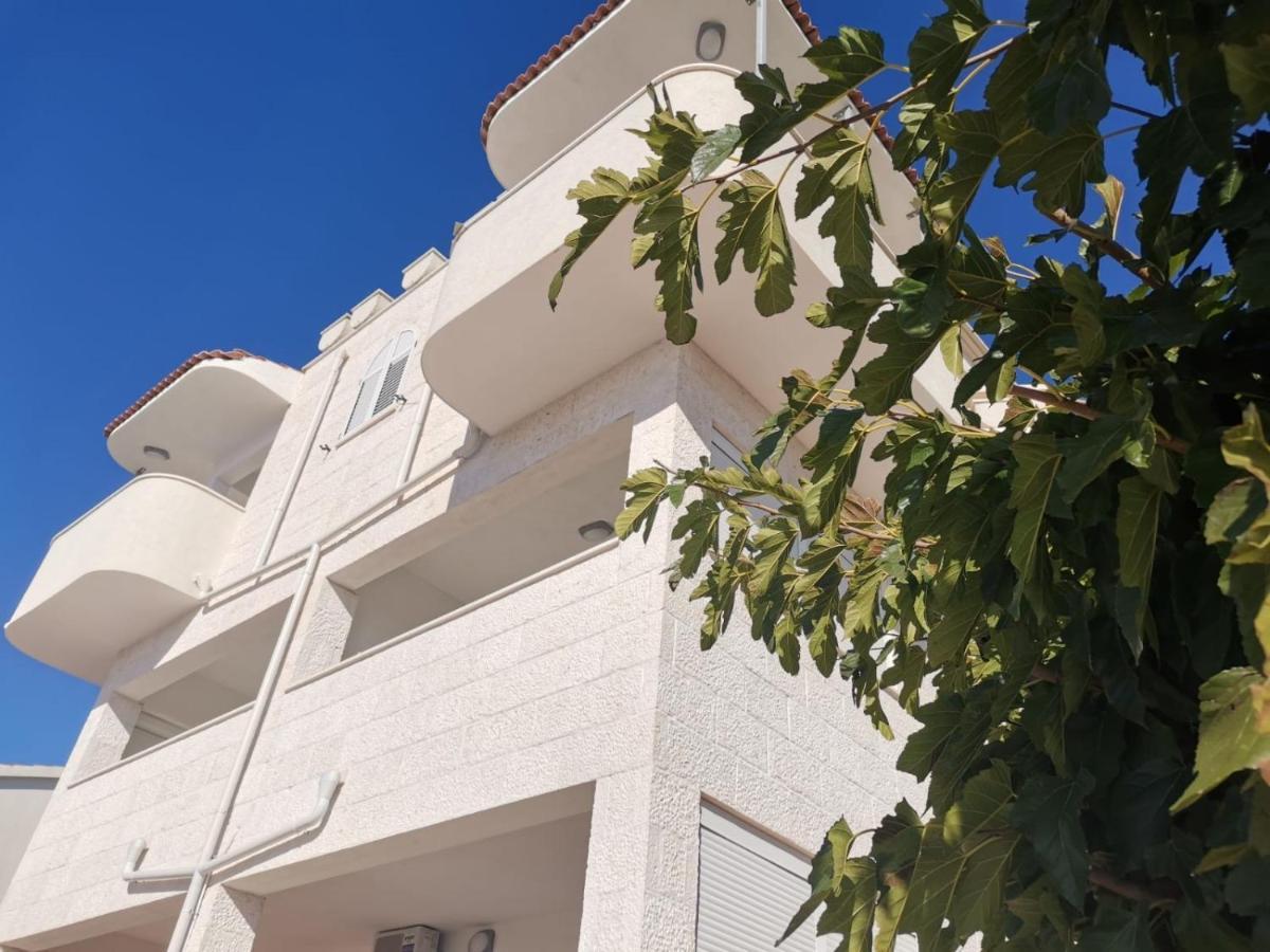 Apartments Marija - By The Sea โรกอซนิซา ภายนอก รูปภาพ