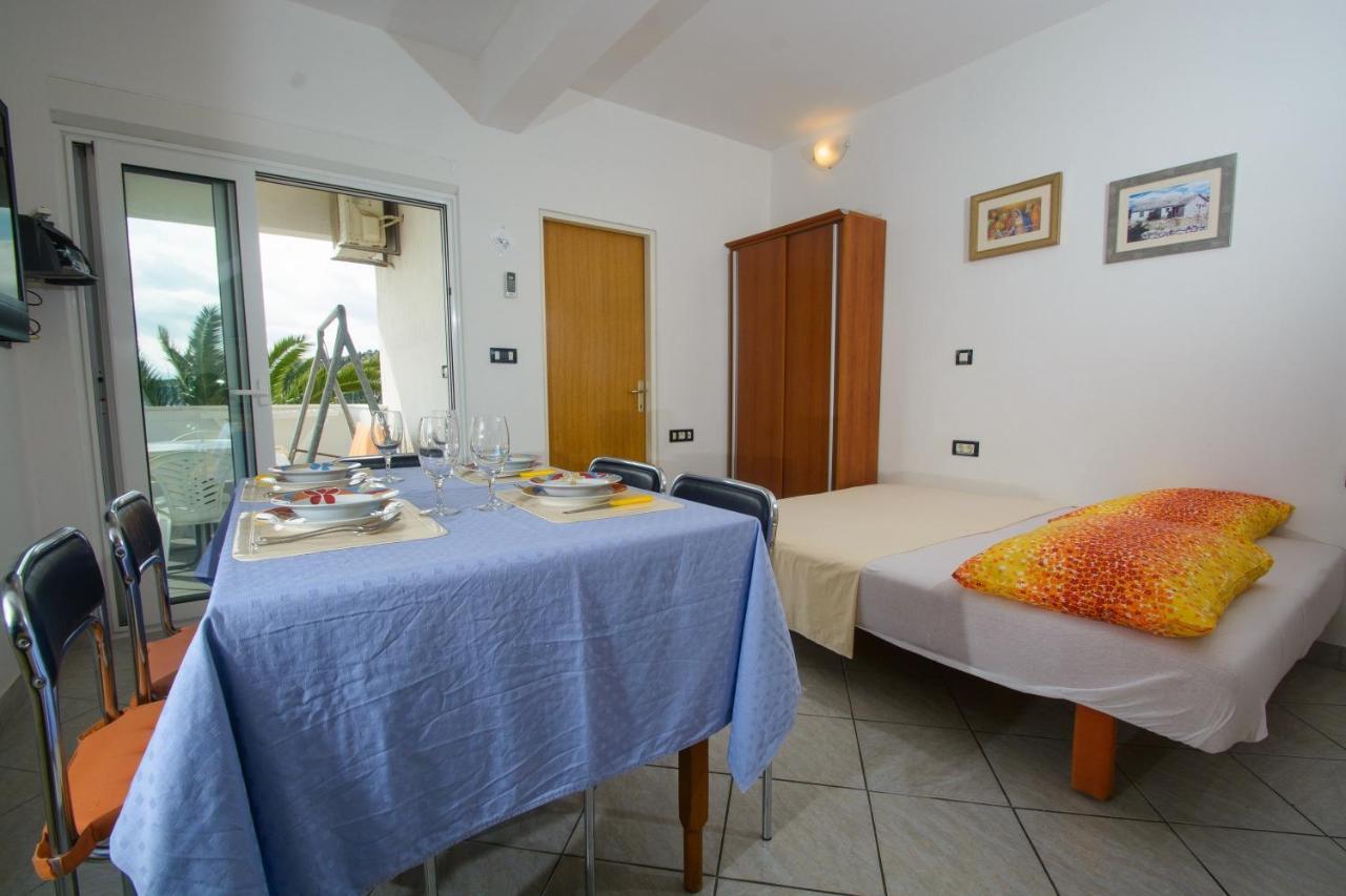 Apartments Marija - By The Sea โรกอซนิซา ภายนอก รูปภาพ